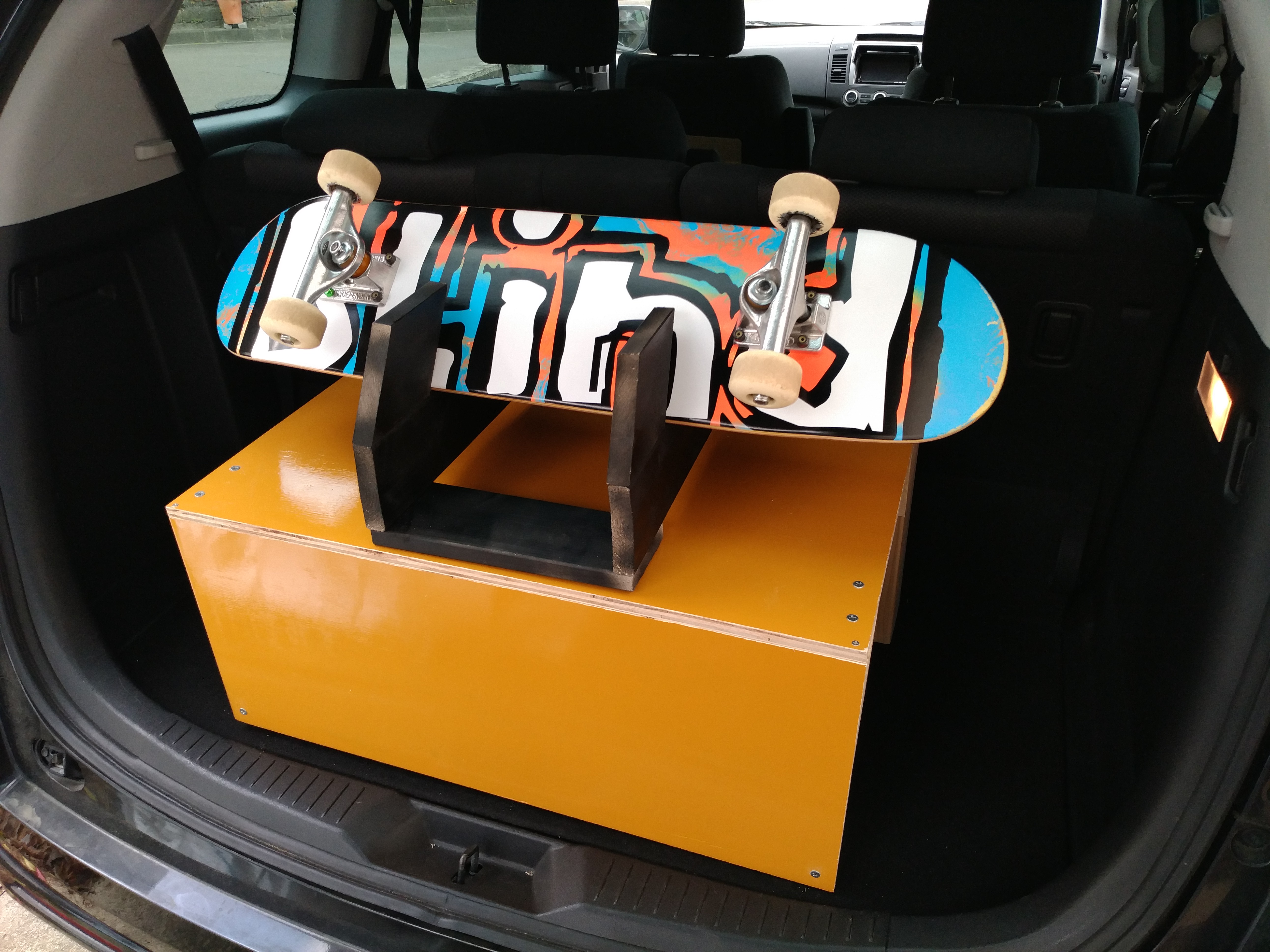 スケボーボックス