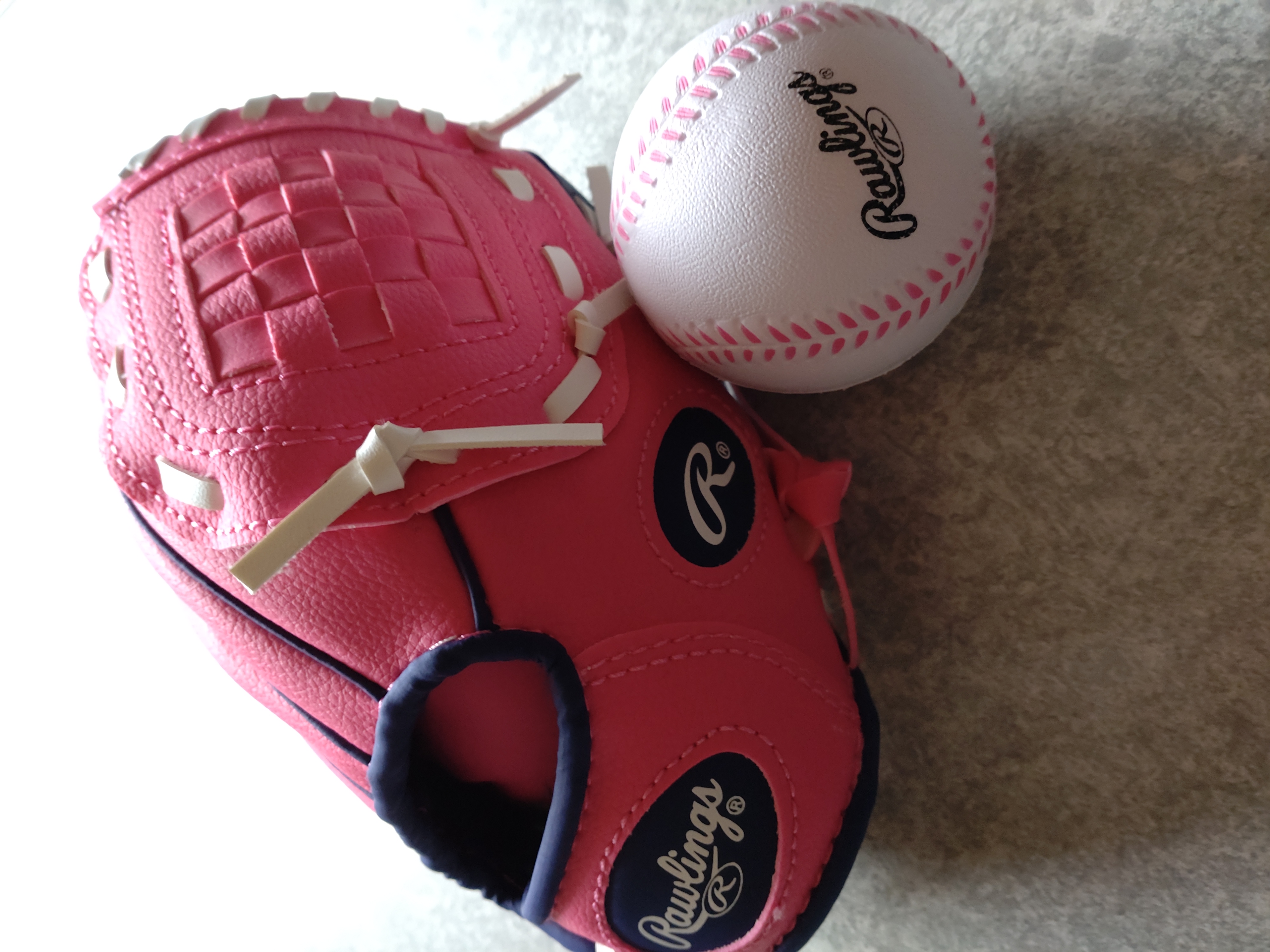 次女のグローブ